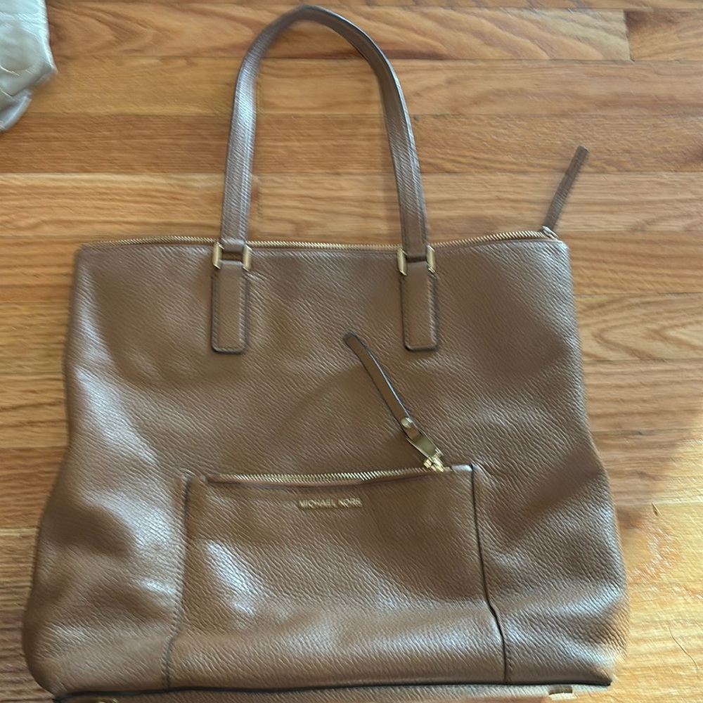 Michael Kors purse